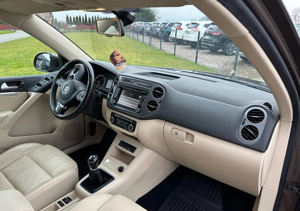 Volkswagen Tiguan cena 52900 przebieg: 184000, rok produkcji 2013 z Zawiercie małe 596